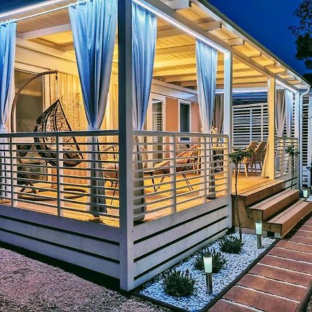 J & R Mobile Homes Биоград-на-Мору Экстерьер фото