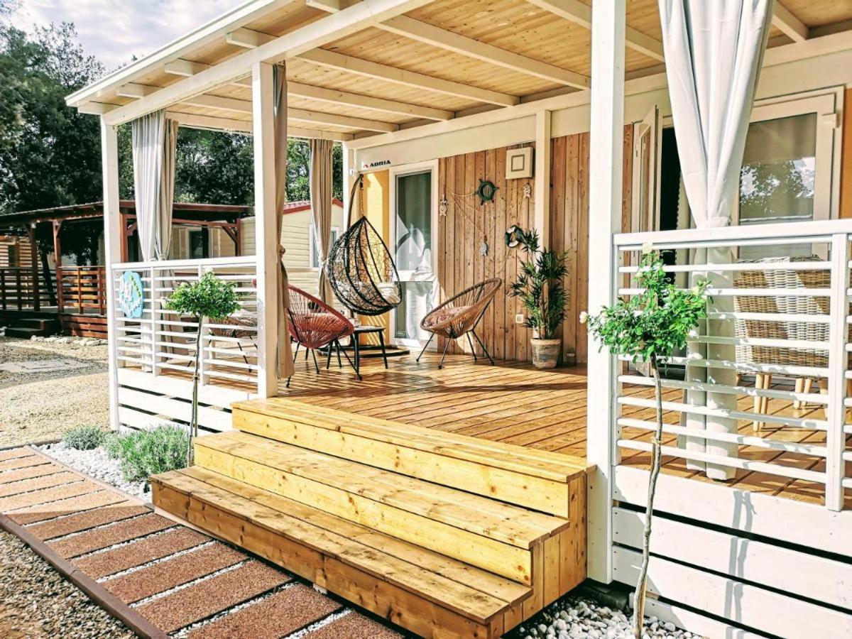 J & R Mobile Homes Биоград-на-Мору Экстерьер фото