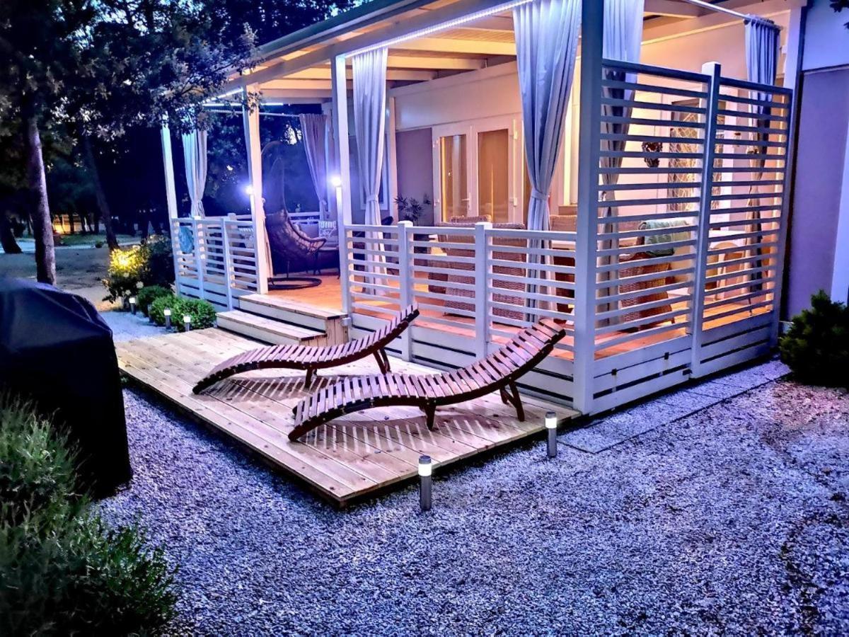 J & R Mobile Homes Биоград-на-Мору Экстерьер фото